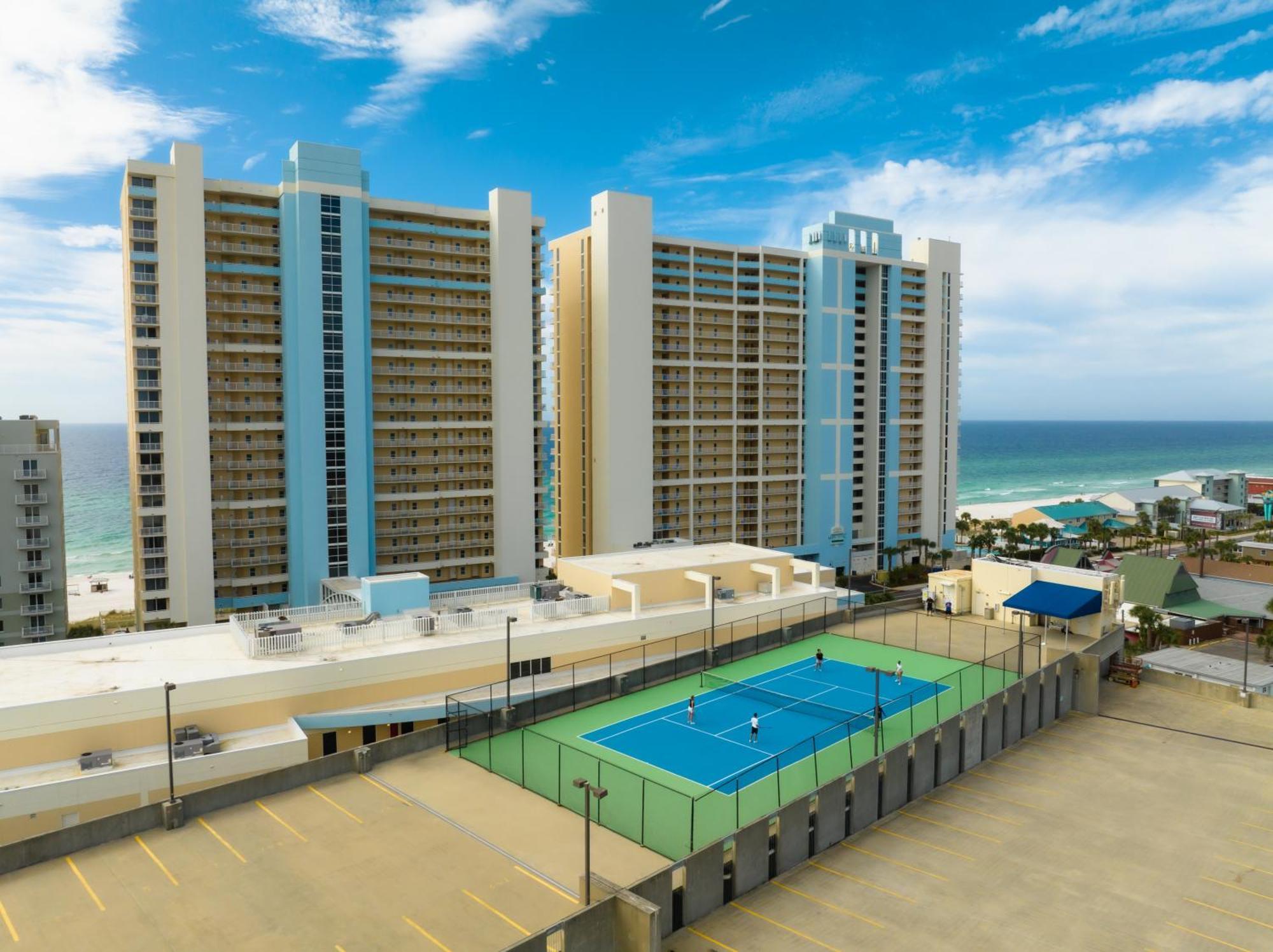 Official Majestic Beach Resort - Over 60 Units - All Ocean Front, Panama City Beach, Fl Kültér fotó