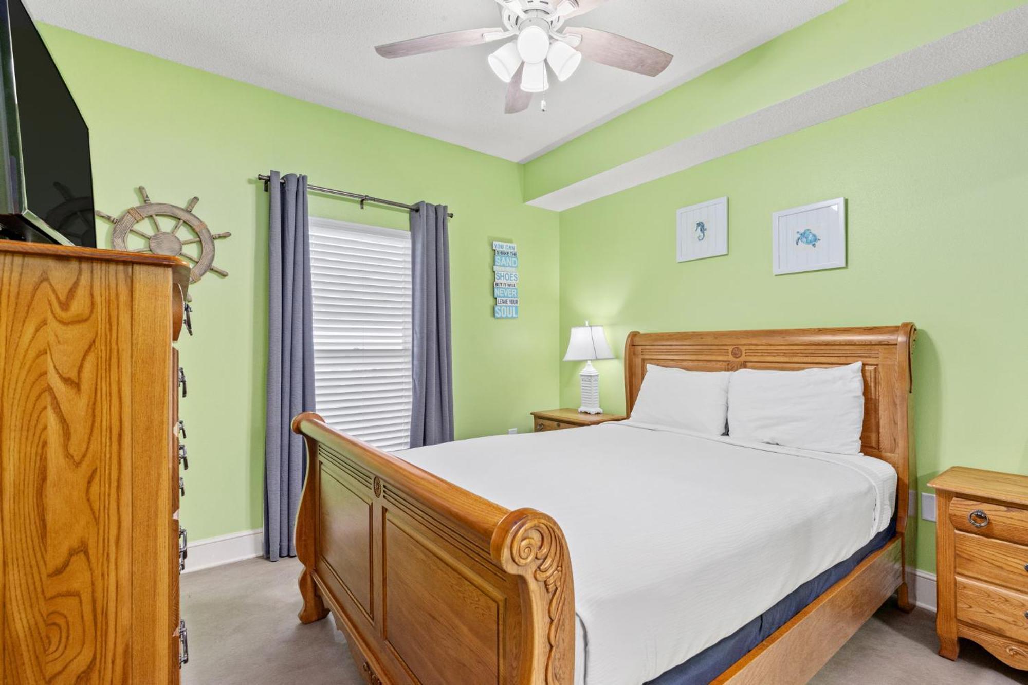 Official Majestic Beach Resort - Over 60 Units - All Ocean Front, Panama City Beach, Fl Kültér fotó