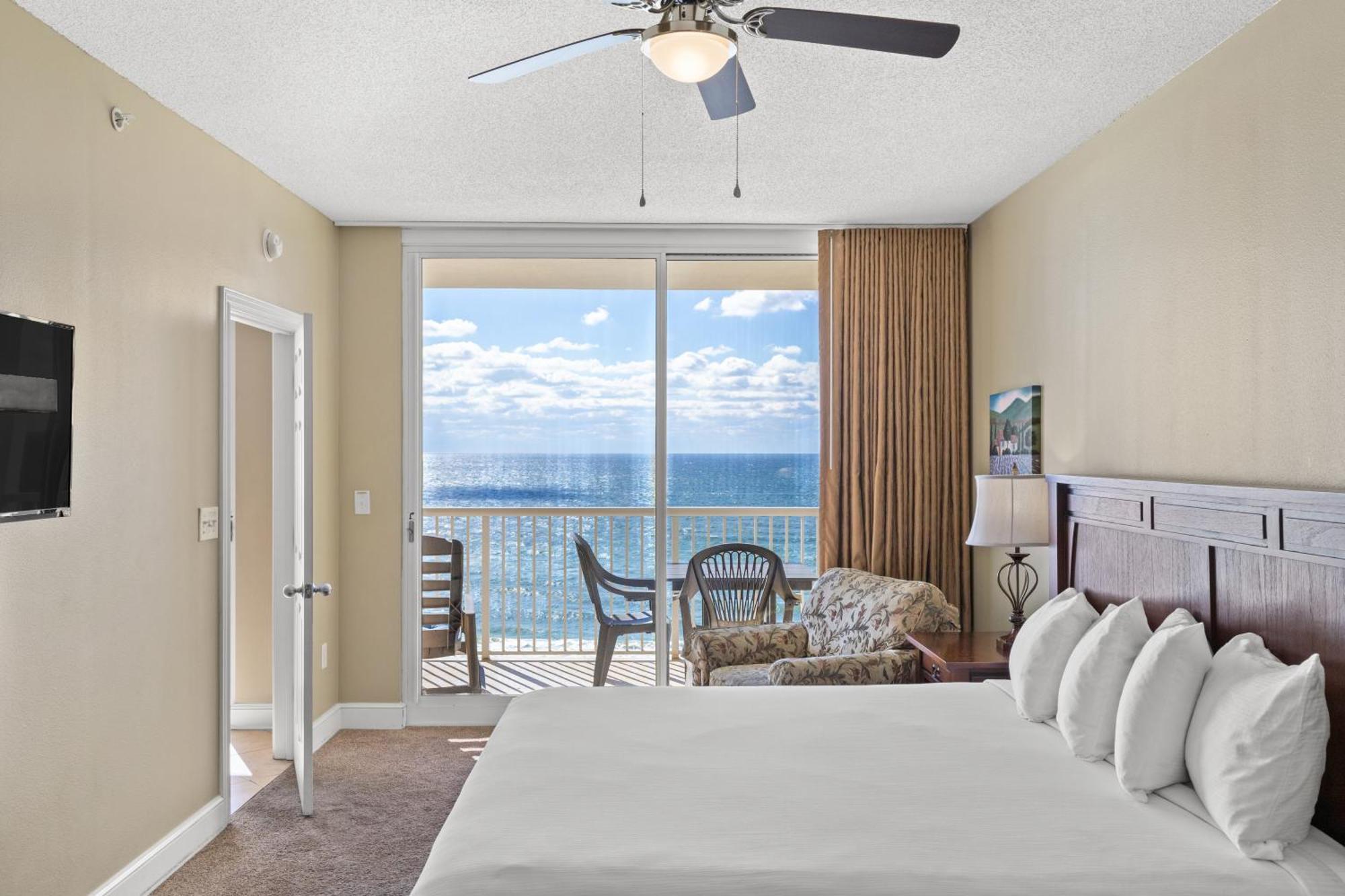 Official Majestic Beach Resort - Over 60 Units - All Ocean Front, Panama City Beach, Fl Kültér fotó