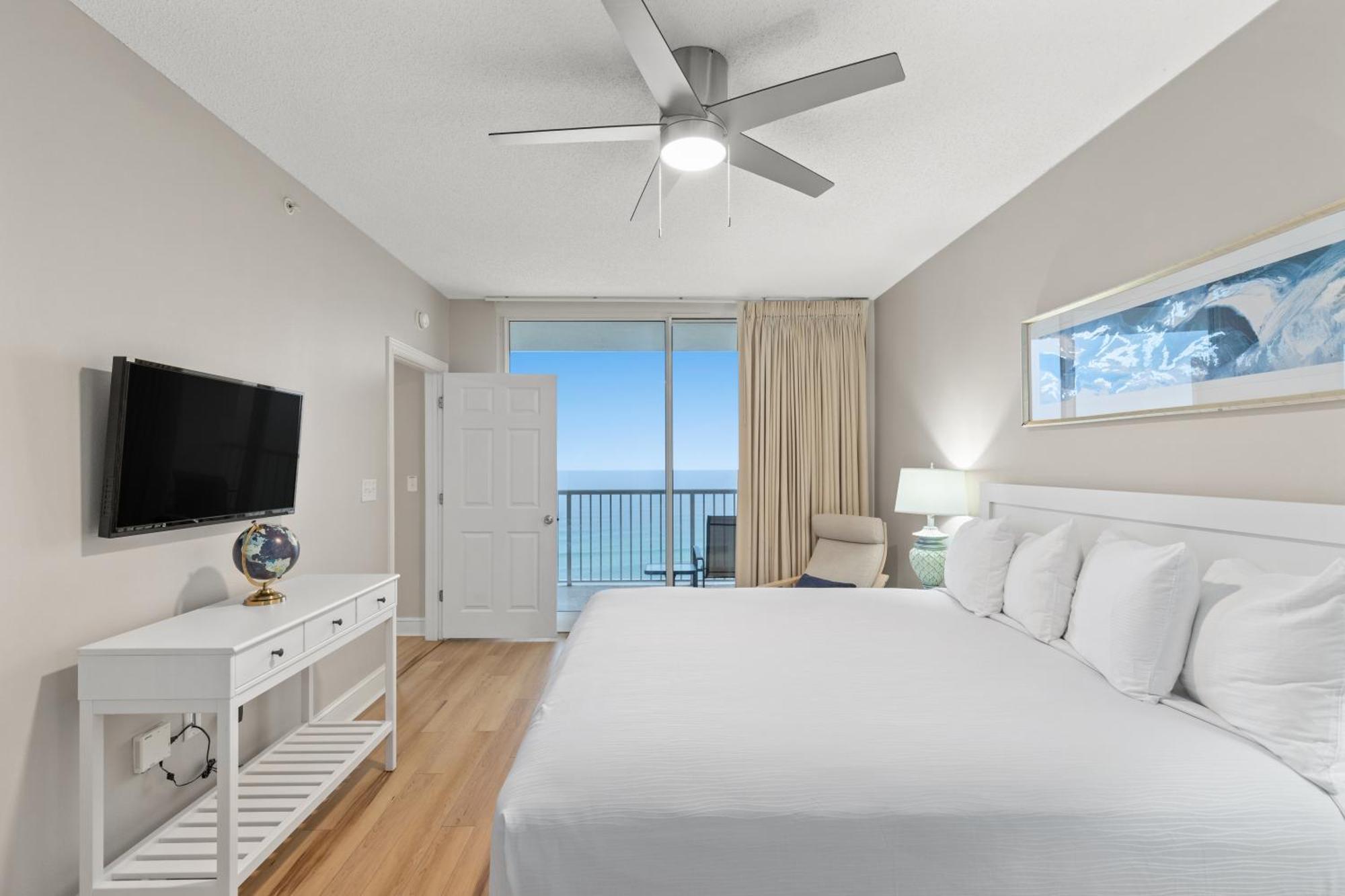 Official Majestic Beach Resort - Over 60 Units - All Ocean Front, Panama City Beach, Fl Szoba fotó